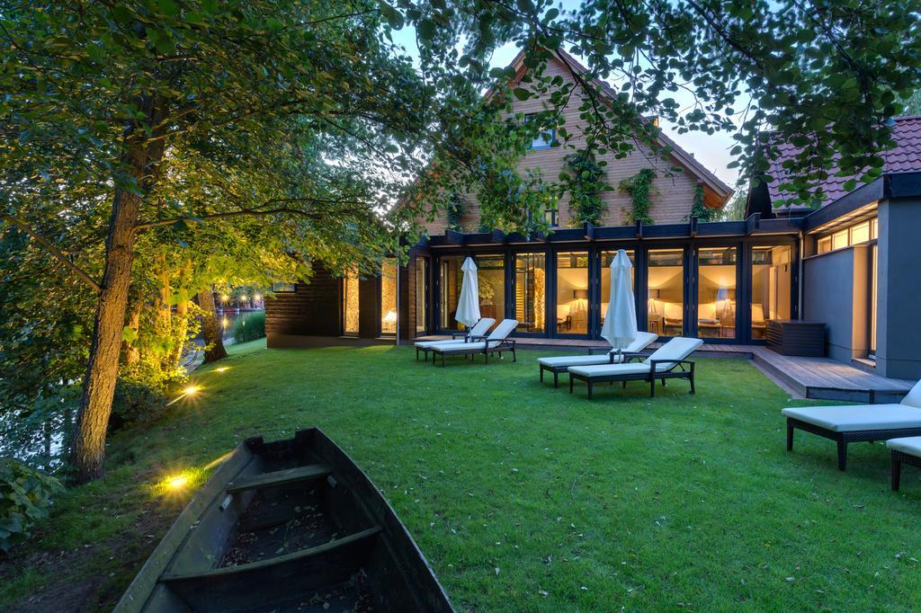 Hotel Strandhaus - Boutique Resort & Spa Lubben Bagian luar foto